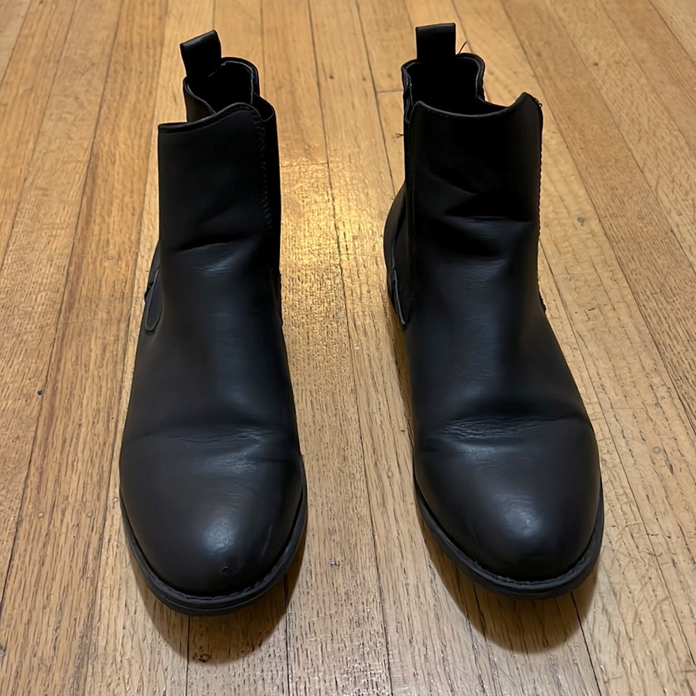 Chelsea Boots